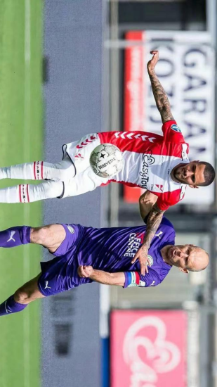 在边锋的位 在边锋的位