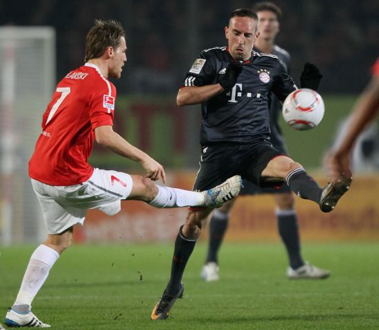 我们将围绕 我们将围绕